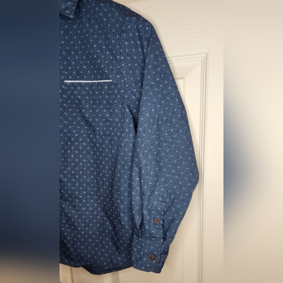 Boy's LEVEL 10 Langston Roll Tab Button Down Shirt - M (10-12) - Picture 6 of 7